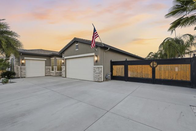 3612 Gold King Place Circle, Dinuba, CA 93618