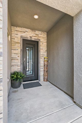 3612 Gold King Place Circle, Dinuba, CA 93618