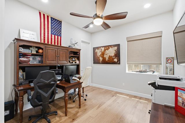 3612 Gold King Place Circle, Dinuba, CA 93618