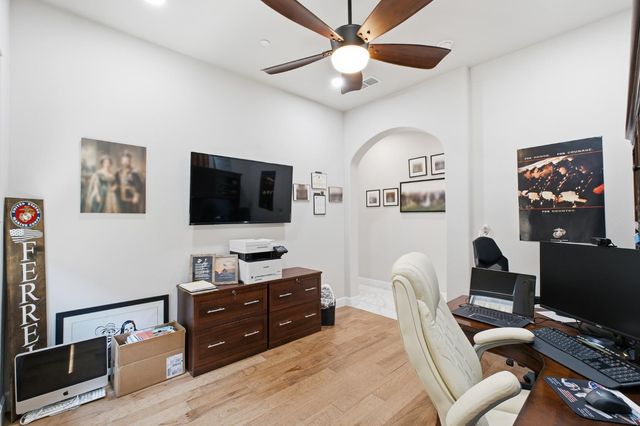 3612 Gold King Place Circle, Dinuba, CA 93618