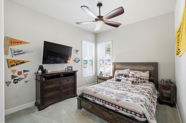 3612 Gold King Place Circle, Dinuba, CA 93618