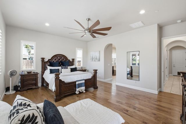 3612 Gold King Place Circle, Dinuba, CA 93618