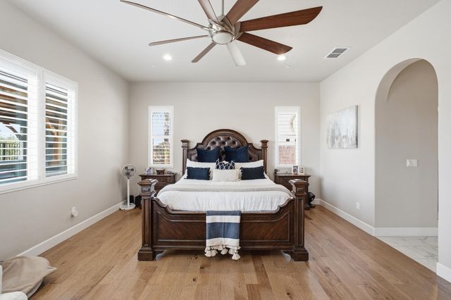 3612 Gold King Place Circle, Dinuba, CA 93618