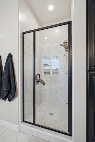 3612 Gold King Place Circle, Dinuba, CA 93618
