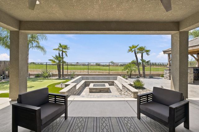 3612 Gold King Place Circle, Dinuba, CA 93618