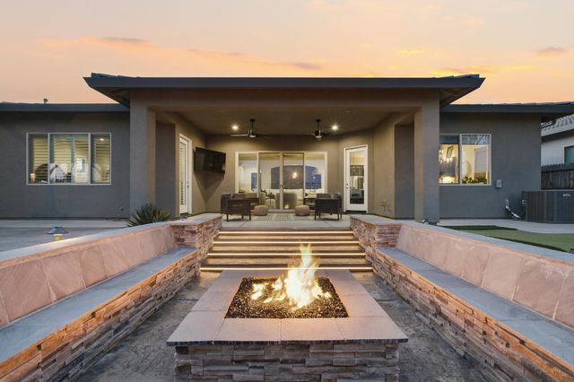 3612 Gold King Place Circle, Dinuba, CA 93618