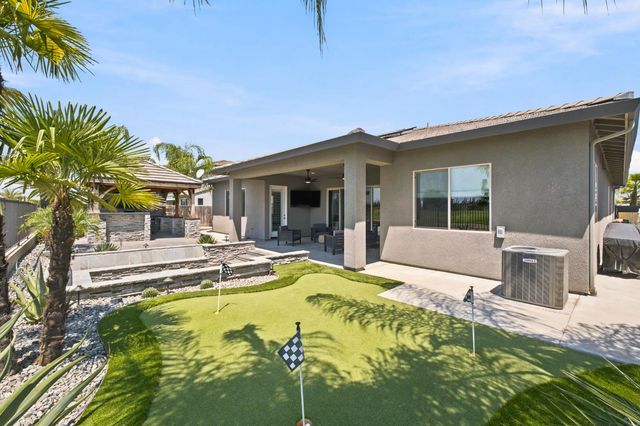 3612 Gold King Place Circle, Dinuba, CA 93618