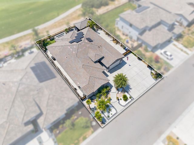 3612 Gold King Place Circle, Dinuba, CA 93618