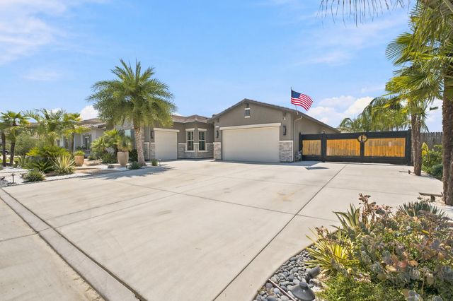 3612 Gold King Place Circle, Dinuba, CA 93618