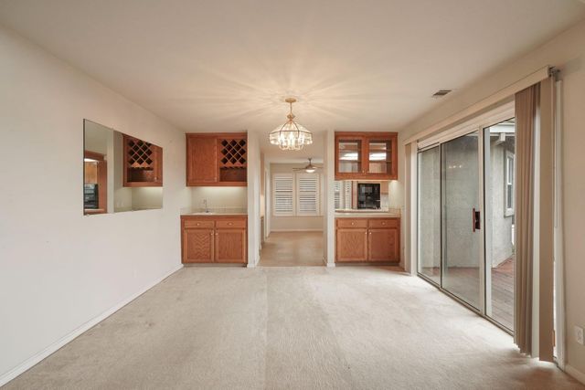 14055 Bluff Dr, Lockeford, CA 95237