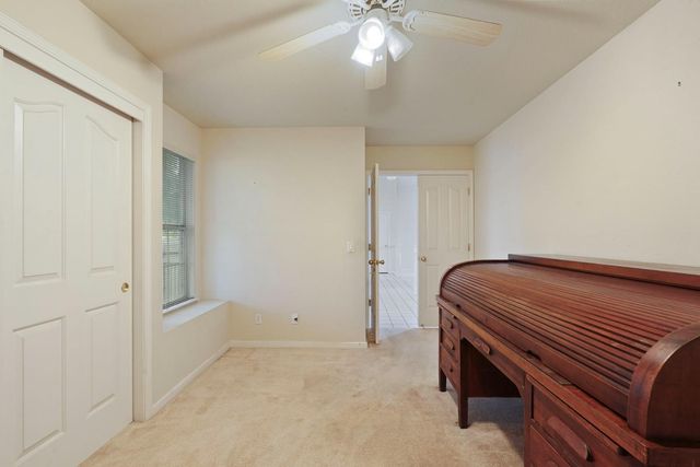 14055 Bluff Dr, Lockeford, CA 95237