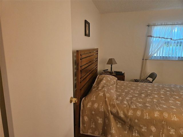 959 SE 2nd Avenue 117, Deerfield Beach, FL 33441