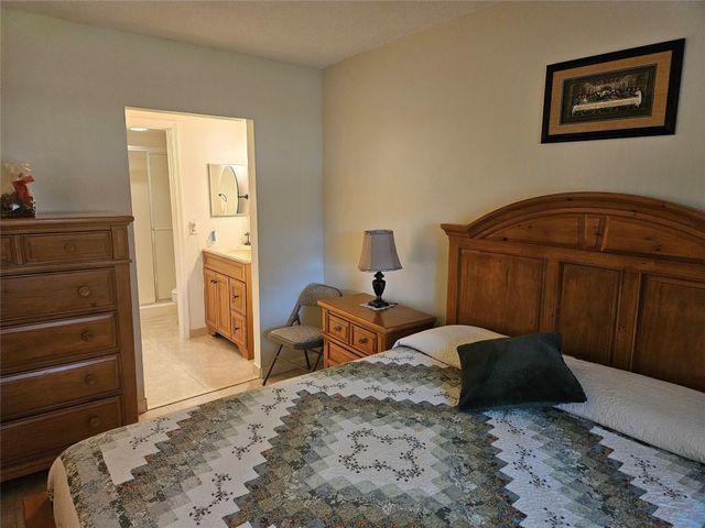 959 SE 2nd Avenue 117, Deerfield Beach, FL 33441