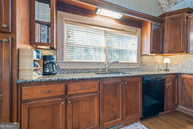 266 Slayton Gap Trail, Cleveland, GA 30528