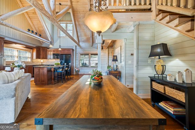 266 Slayton Gap Trail, Cleveland, GA 30528