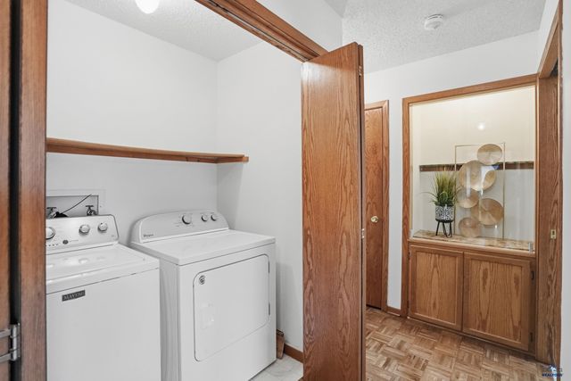 3606 MEADOWBROOK DR, Rapid City, SD 57702