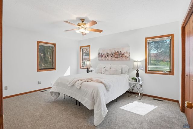 3606 MEADOWBROOK DR, Rapid City, SD 57702