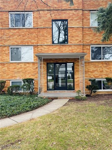 21045 Southbend Circle 3, Rocky River, OH 44116