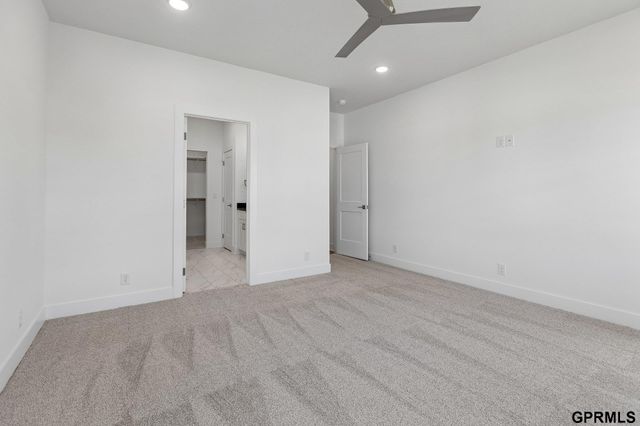 7711 S 180 Avenue, Omaha, NE 68136
