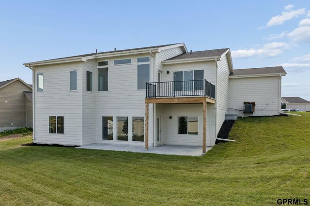 7711 S 180 Avenue, Omaha, NE 68136