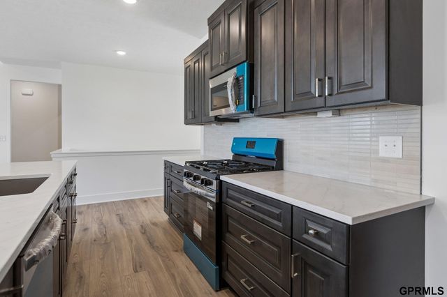 7711 S 180 Avenue, Omaha, NE 68136