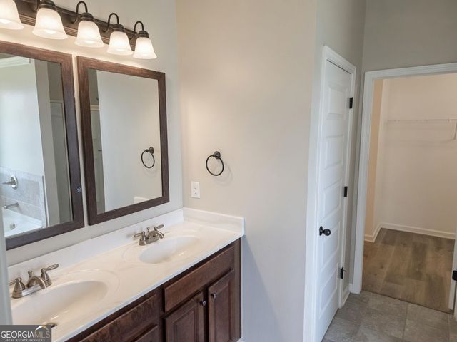 3639 Lake End Drive, Loganville, GA 30052