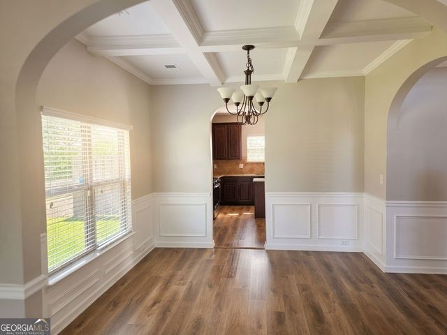 3639 Lake End Drive, Loganville, GA 30052