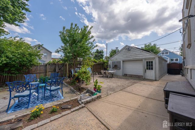 4 Jeanette Street, Carteret, NJ 07008