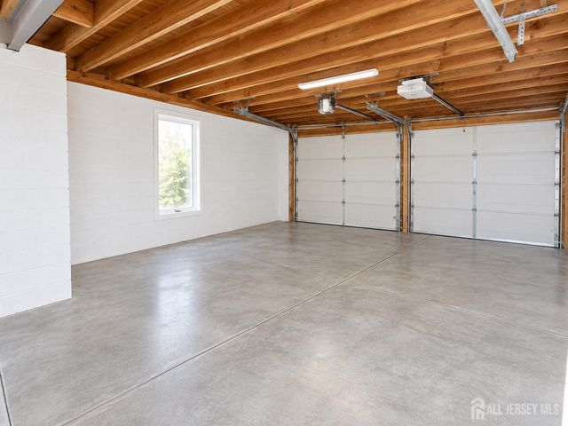 4 Jeanette Street, Carteret, NJ 07008