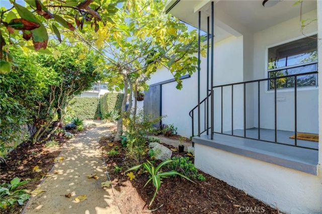 824 7th Street, Hermosa Beach, CA 90254