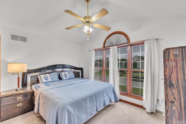 215 Emerald DRIVE, Mount Pleasant, WI 53406