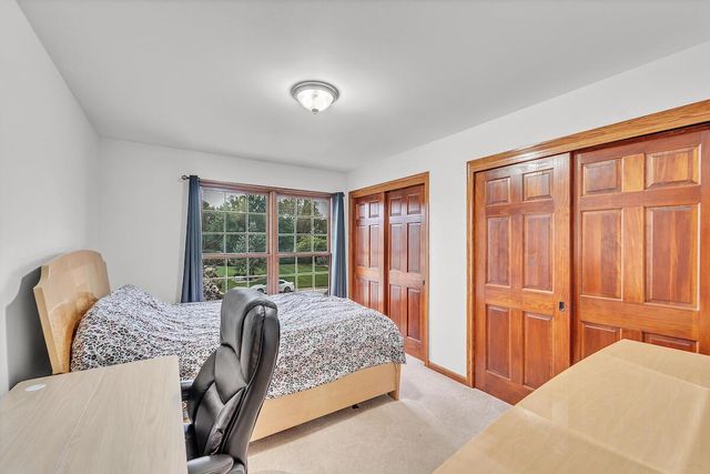 215 Emerald DRIVE, Mount Pleasant, WI 53406