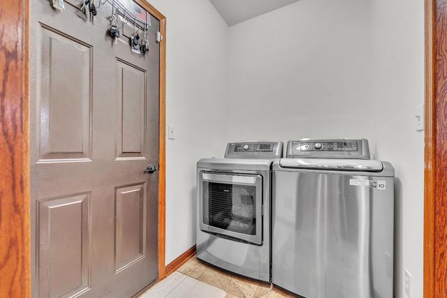 215 Emerald DRIVE, Mount Pleasant, WI 53406