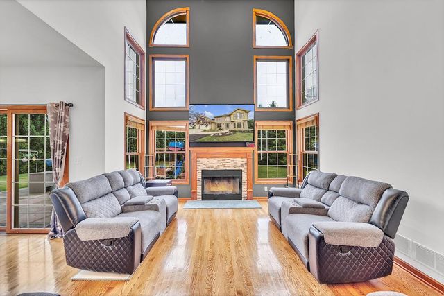 215 Emerald DRIVE, Mount Pleasant, WI 53406