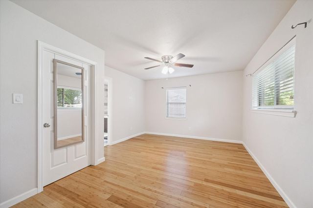 9615 Meadowcroft Drive, Houston, TX 77063