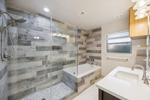 9615 Meadowcroft Drive, Houston, TX 77063