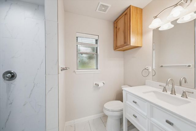9615 Meadowcroft Drive, Houston, TX 77063