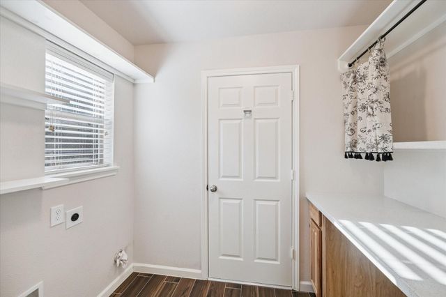 9615 Meadowcroft Drive, Houston, TX 77063