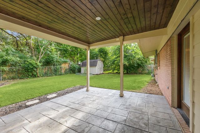 9615 Meadowcroft Drive, Houston, TX 77063