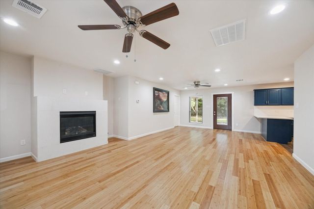 9615 Meadowcroft Drive, Houston, TX 77063