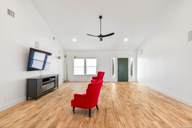 14646 County Road 756, Sinton, TX 78387