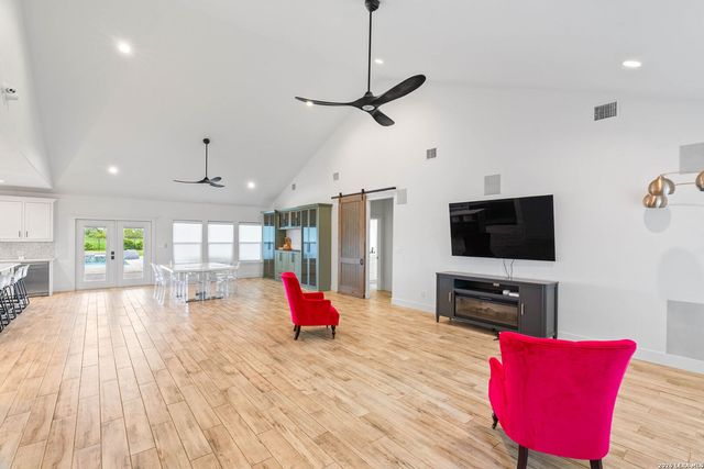 14646 County Road 756, Sinton, TX 78387