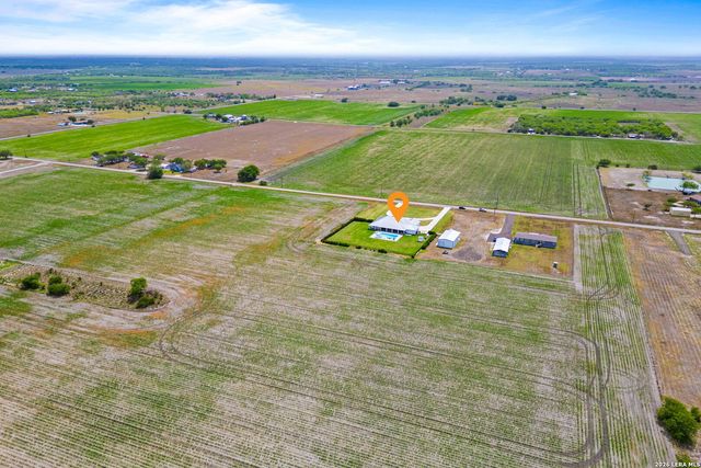 14646 County Road 756, Sinton, TX 78387