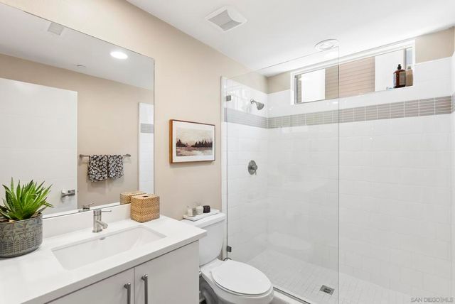 2537 State St., Carlsbad, CA 92008