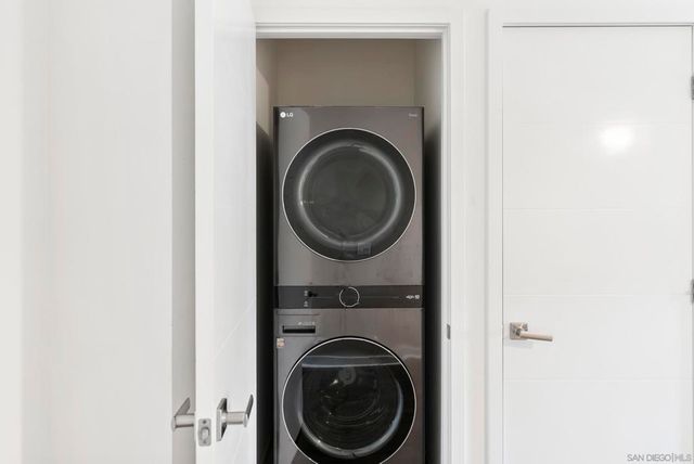 2537 State St., Carlsbad, CA 92008