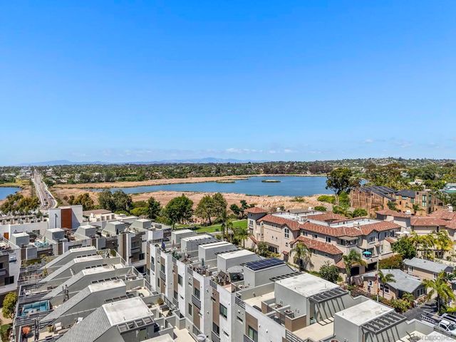 2537 State St., Carlsbad, CA 92008