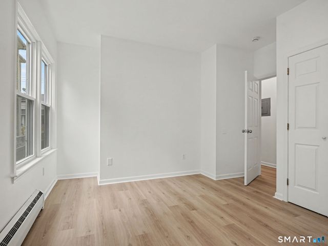 28 East Walnut Street, Stamford, CT 06902