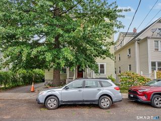 28 East Walnut Street, Stamford, CT 06902