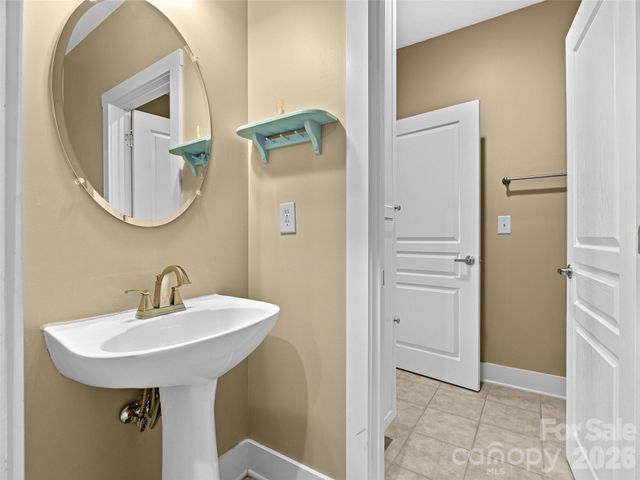 9 Kenilworth Knoll 420, Asheville, NC 28805