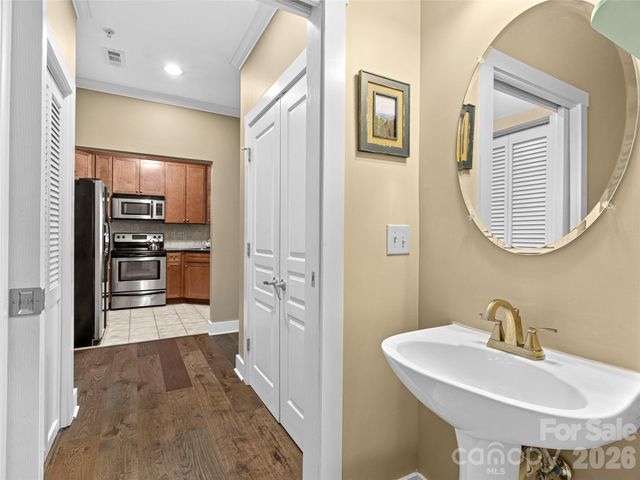 9 Kenilworth Knoll 420, Asheville, NC 28805